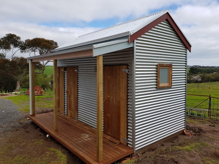 outdoor hut build